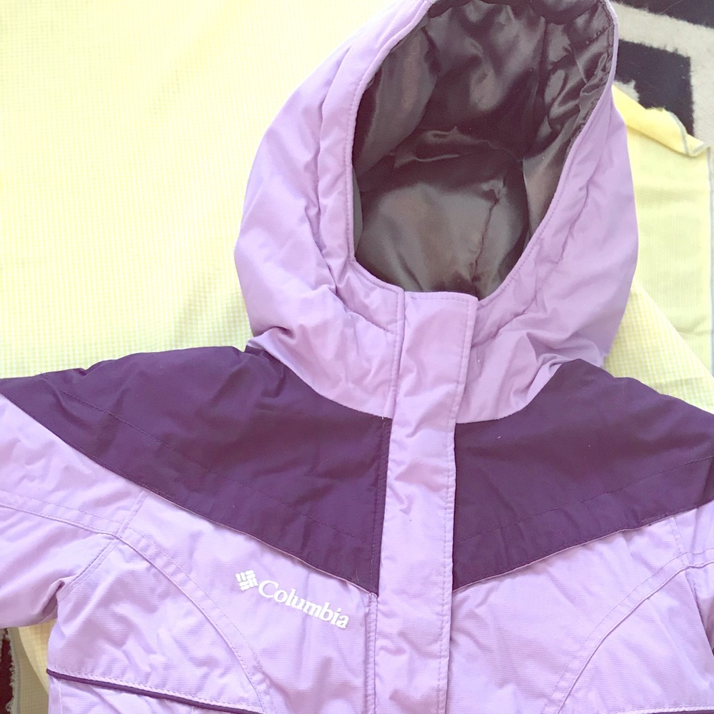Excellent, Columbia snow pants and coat. Size 2T
